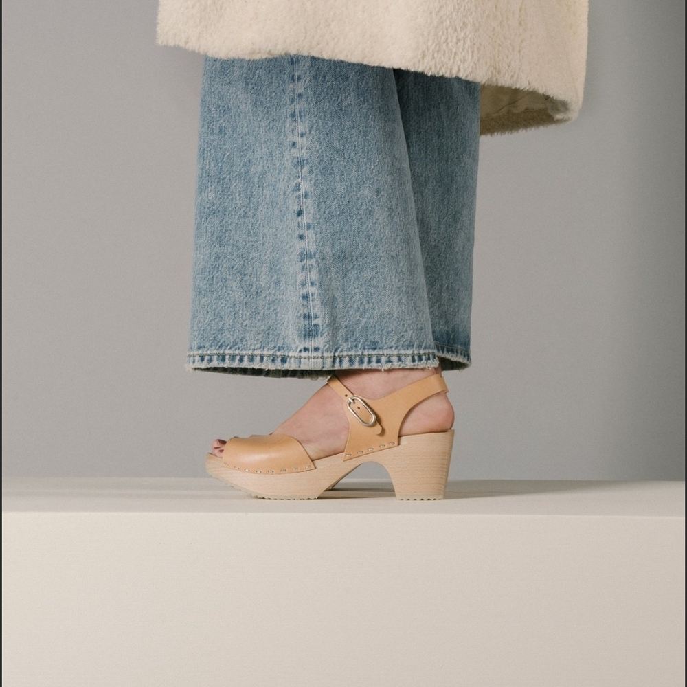 Zuzii Clogs